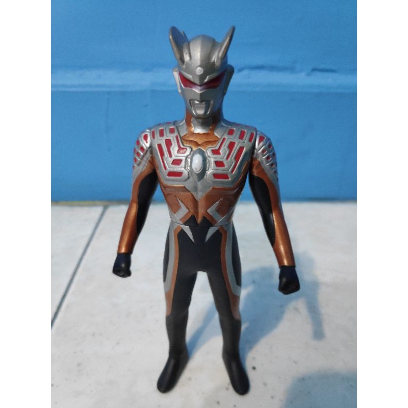 UHS Ultraman Zero Darklops EX Bandai Softvinyl