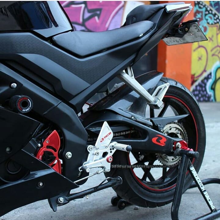 FOOTSTEP RCB R15 VIXION XABRE SILVER