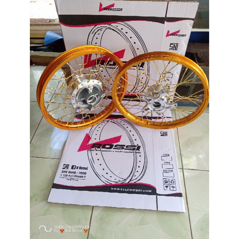 velg paketan jari jari cb /cbr 150 ring 17x160/140 stel kembang