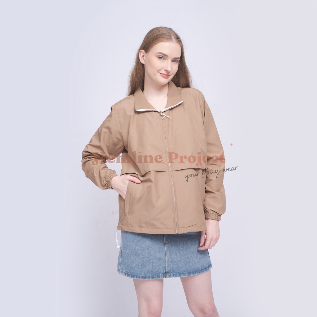 Elya Jaket Coach Wanita - Saga