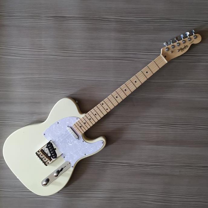 Gitar Listrik Fender Telecaster Putih/White
