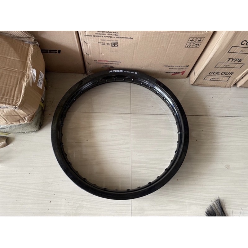 Velg Rossi ring 17 uk 215 hitam glossy/mengkilap 1 pcs