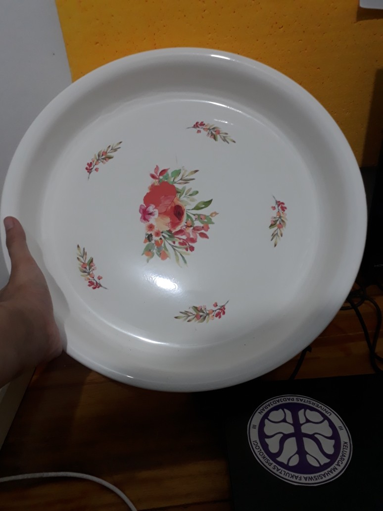 Nampan Plastik Bulet ( Diameter 30 Cm ) Biggy