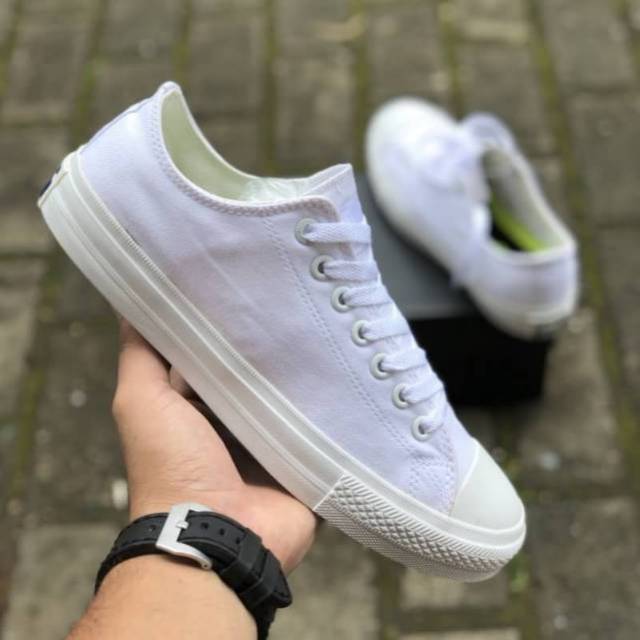 Sepatu Converse All Star Chuck Taylor II CT2 Lunarlon Full All White BNIB Original Premium