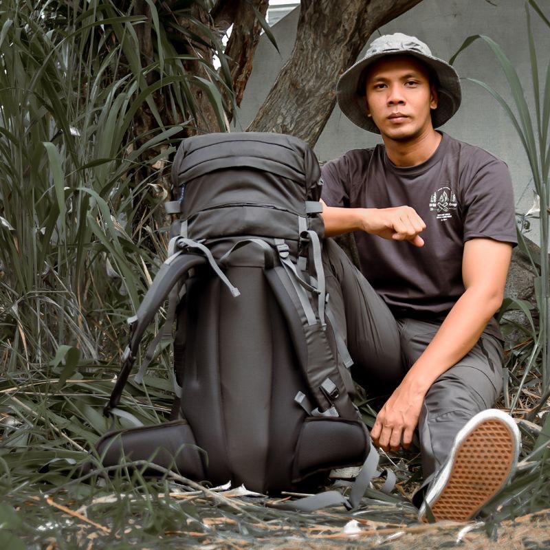 Tas Ransel Carrier Gunung Hiking 50 Liter Pria dan Wanita - Irco Gatotkaca Hitam