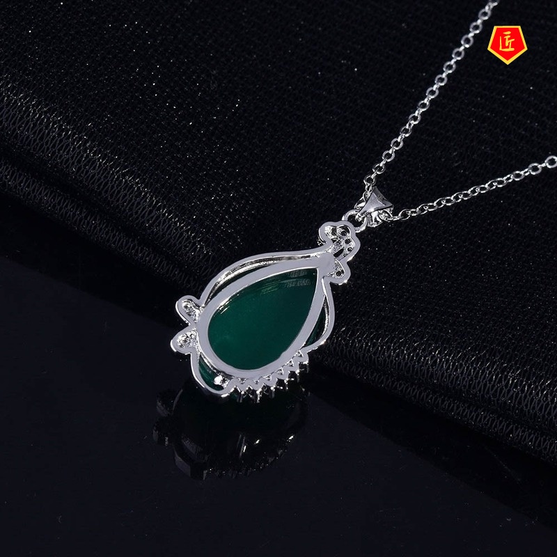 [Ready Stock]Green Chalcedony Bow Pendant Korean Style Simple Elegant