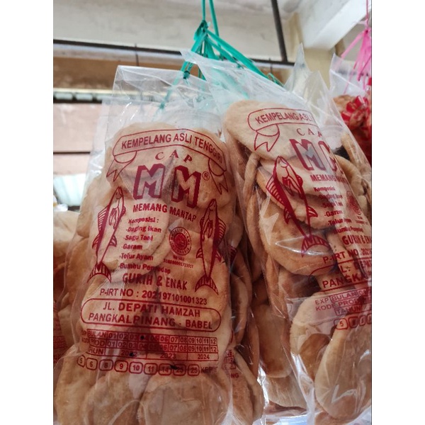 

Kemplang/Kerupuk krupuk belacan/terasi khas bangka