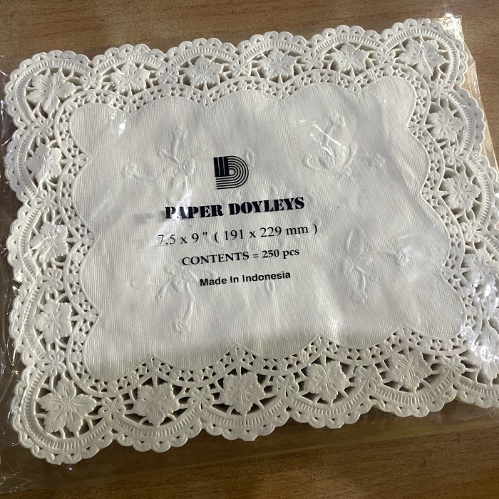 

Doyley Paper Square 7.5x9 inch 250pc / kertas renda 19.1x22.9cm