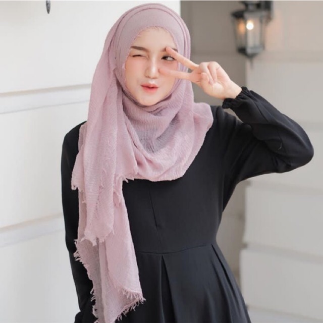 Gambar Tutorial Hijab Pashmina Crinkle