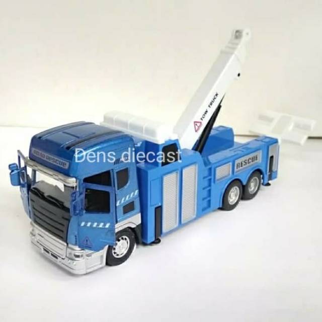 tow truck and car toy