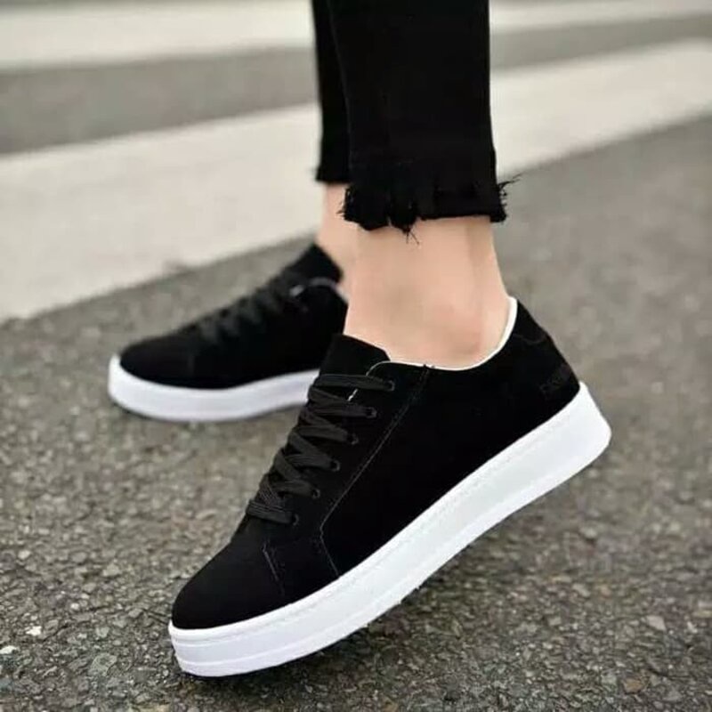 Sepatu Sneakers Wanita Terlaris / Sepatu wanita kets Kasual hitam