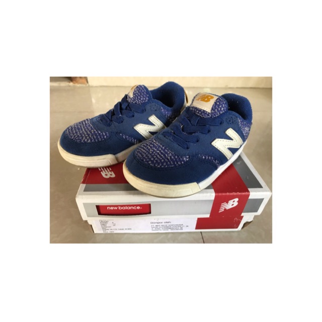 nb shoes booked