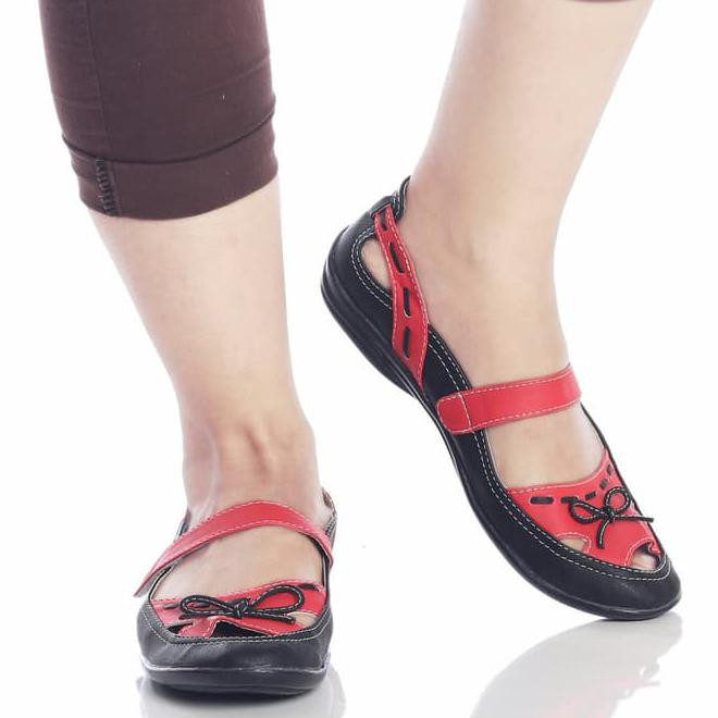 sepatu sandal murah wanita cewek KICKERS grade ori black red