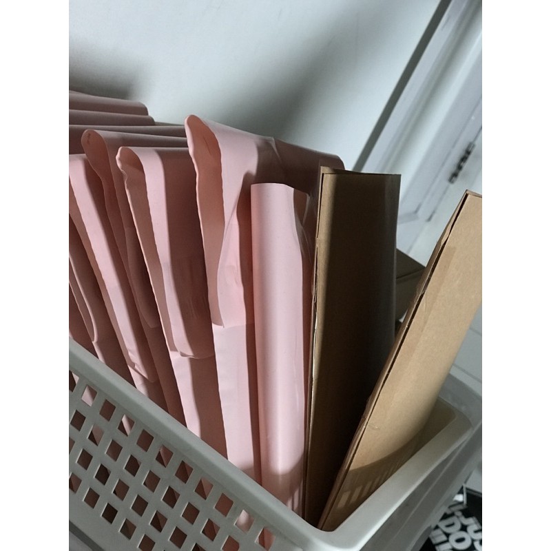 

checkout freebies ultah june by juneyeuh