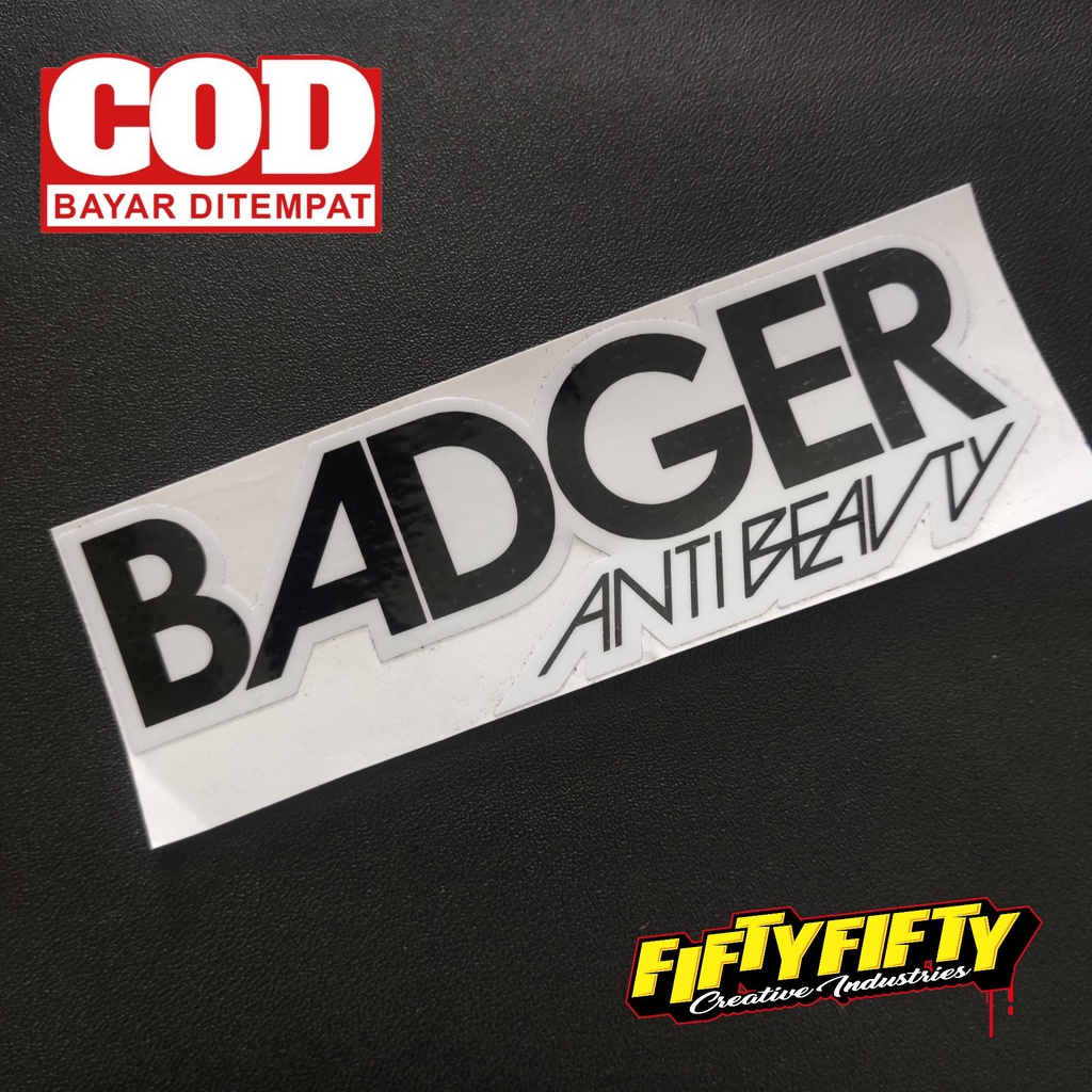 Stiker Print Cut Stiker BRAND DISTRO BADGER Printing Laminasi Glossy Tahan Air Stiker Motor Mobil Helm Sudah Membentuk Pola Desain