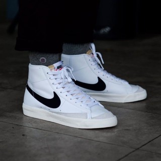 nike blazer mid 9