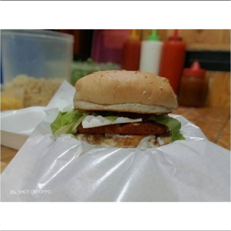 Kertas Nasi Laminasi 30 x 30 cm Burger Wrapper KFC Warna Putih Anti Lengket Food Grade isi 100 Lembar