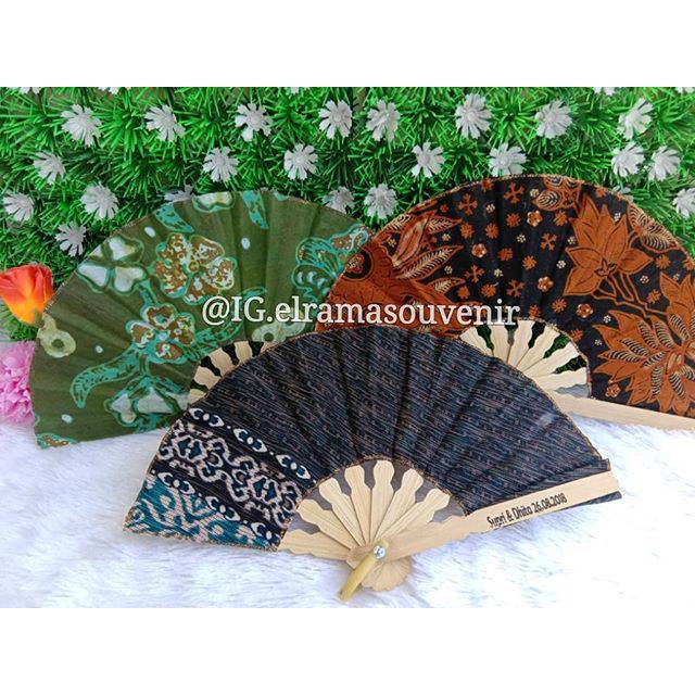 

kipasbatiksouvenirmurahkhitankelahirankadoresepsipernikahan