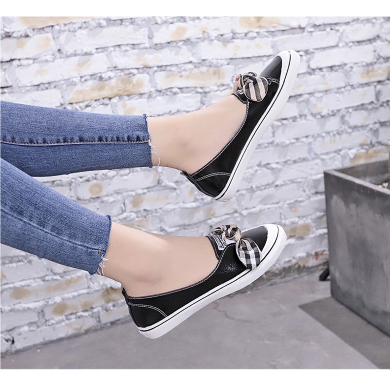Sepatu flat 885A