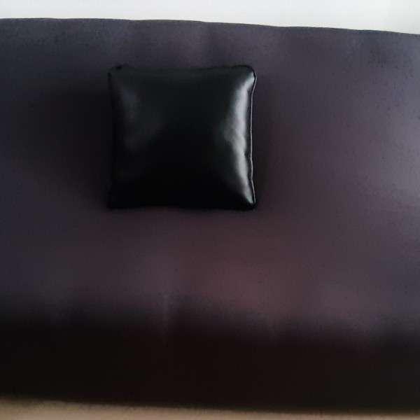 Sarung Cover Sofa Bed Polos Size M Interior Rumah Funiture Penutup Kulit Keren Terbaru
