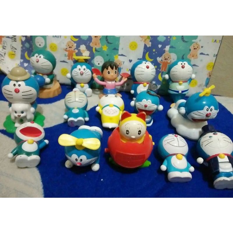 FIGURE DORAEMON MAINAN MCD HAPPY MEAL
