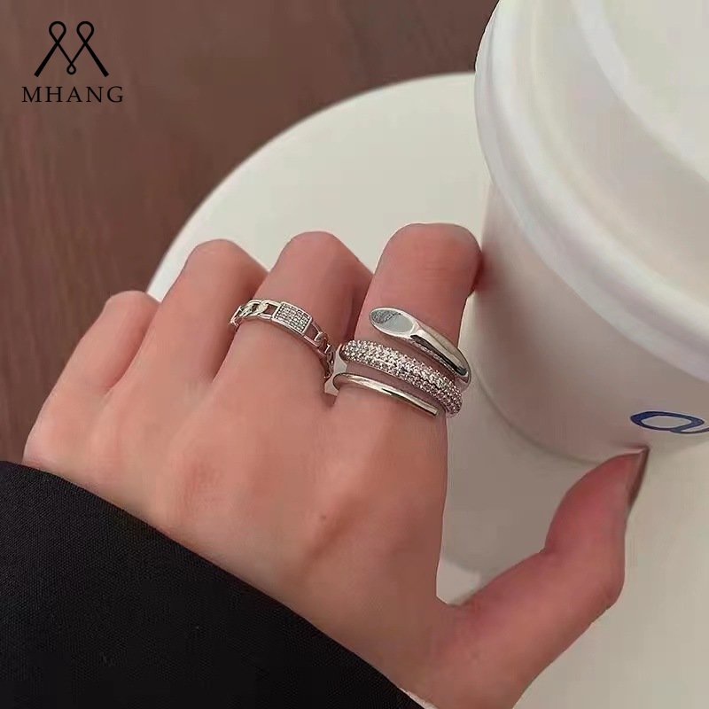 Cincin Model Lilit Desain Ular Warna Silver Hias Zirconberlian Gaya Punk Untuk Wanita