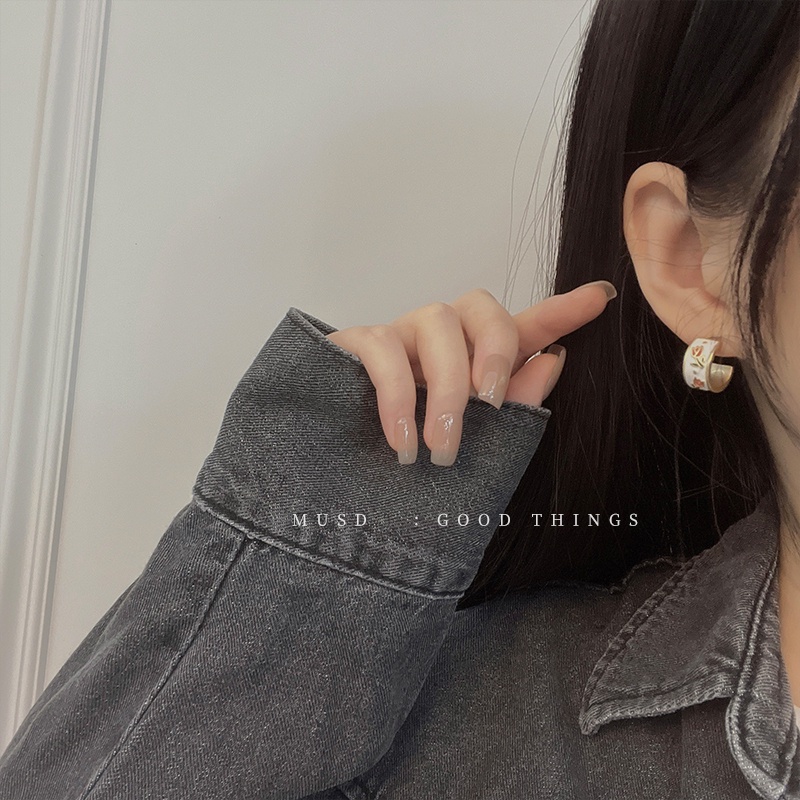 Anting Bentuk Tulip Gaya Retro