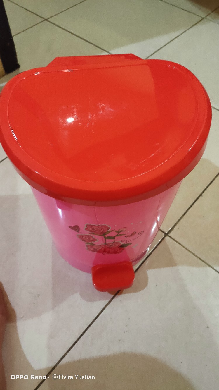 Tempat Sampah Injak 10 Liter Warna Dian Sari