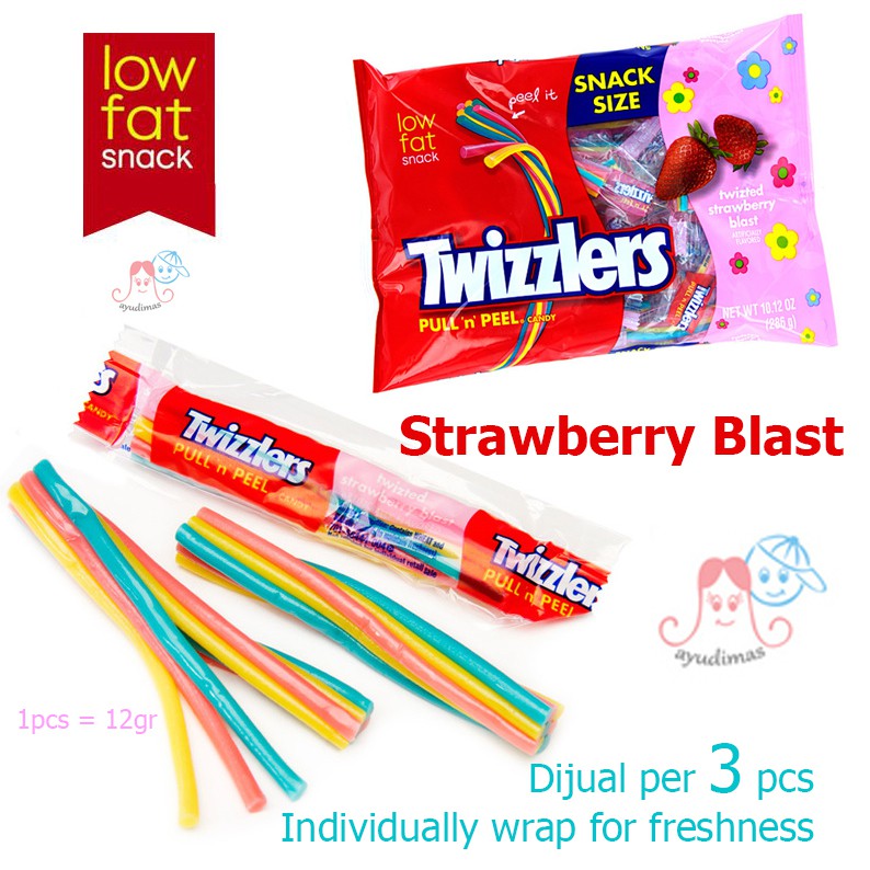 USA Strawberry Blast Twizzlers Low Fat Snack Candy (3pcs) permen