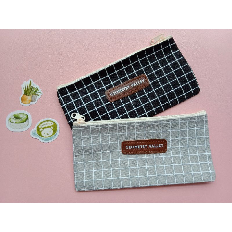 

Kotak Pensil Geometry / Pencil Case Geometry