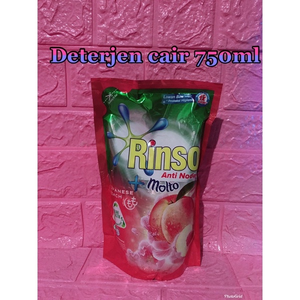 Rinso+molto deterjen cair 750ml japanese peach