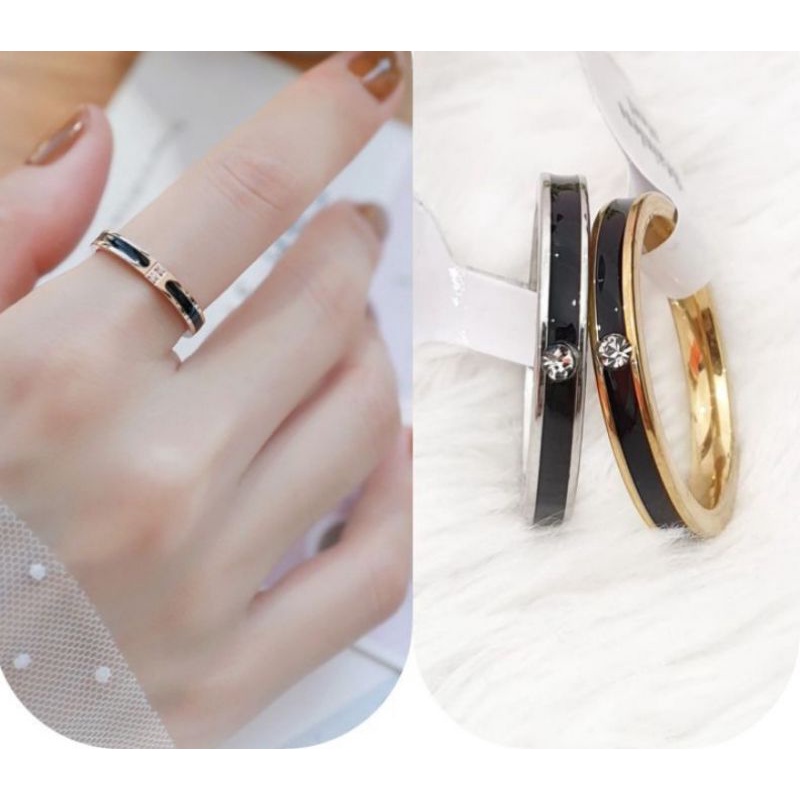 Cincin Cauple Titanium Anti Karat Aksen Berlian Imitasi Untuk Pria / Wanita