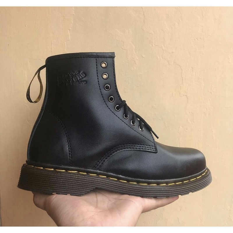 Sepatu Model Docmart 8 holes Hitam 100% Kulit asli/Docmart 8 holes/Docmart Pria/Docmart boots/Docmar