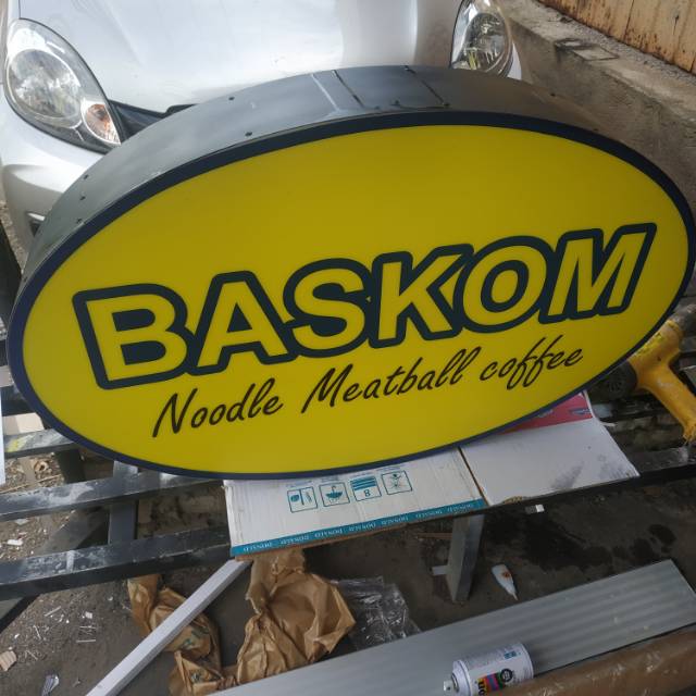 Neon box oval lonjong