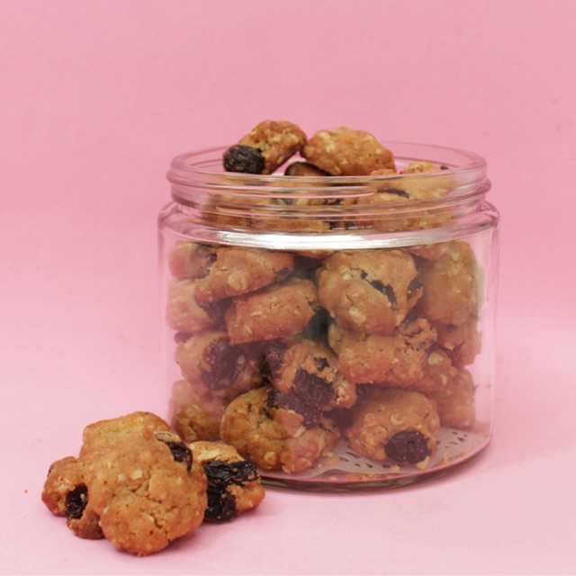 

Kue Kering Oatmeal Raisins - Premium Jar