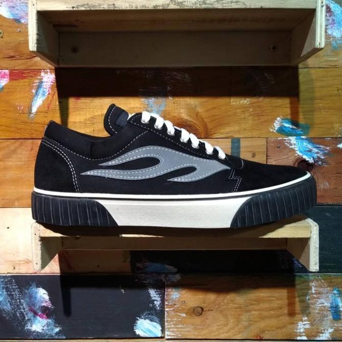 SEPATU ELFAMOUS NIGHT FURY