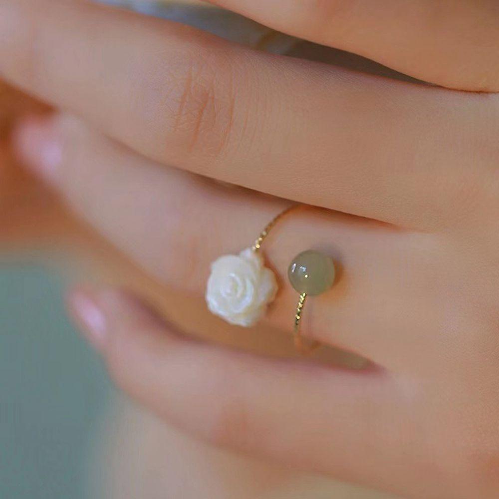 Mxbeauty Hetian Cincin Giok Kepribadian Elegan Emas Geometris Wanita Jari Cincin Hijau Gaya Cina Cincin