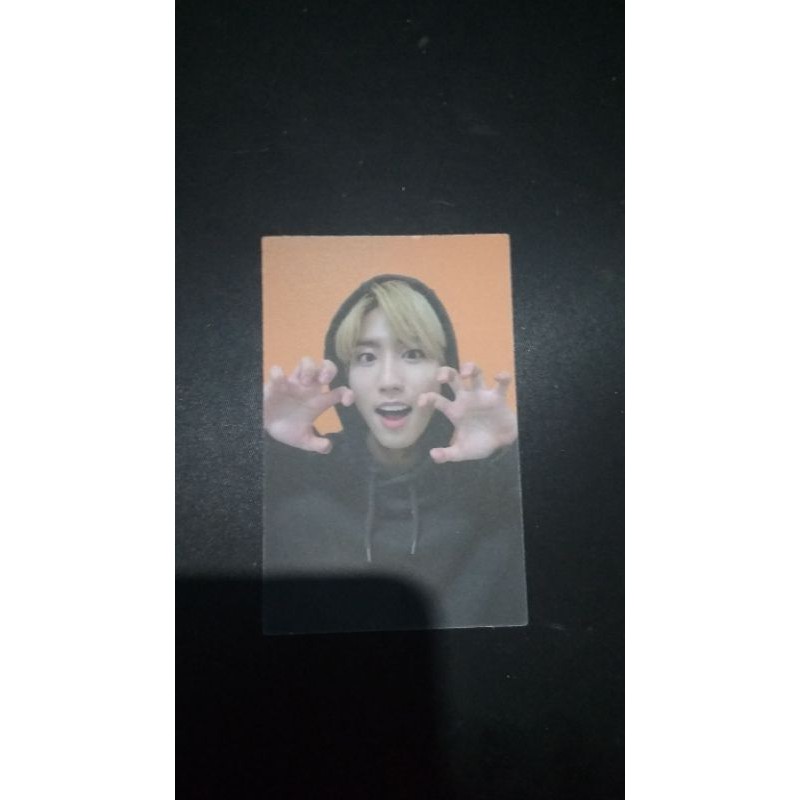 Ds Han Jisung go live, booked