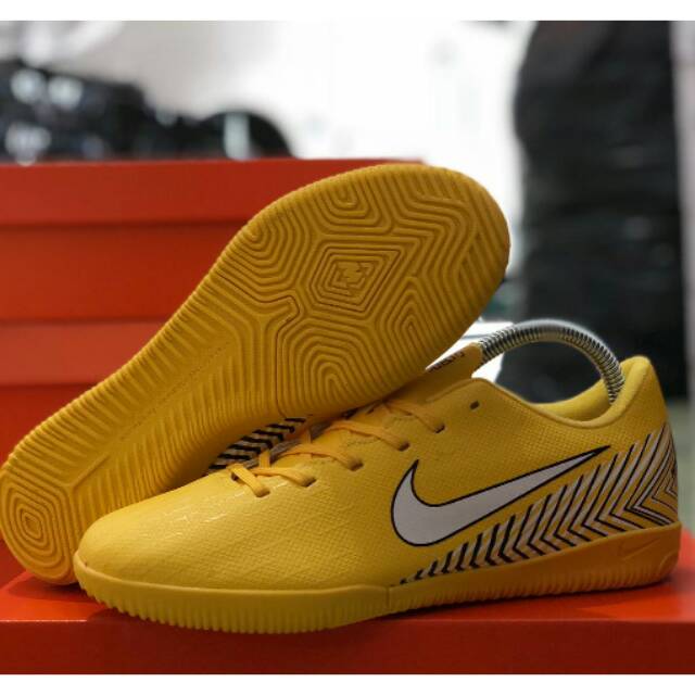 Sepatu Futsal Nike Mercurial VaporX XII NEYMAR IC - Amarillo