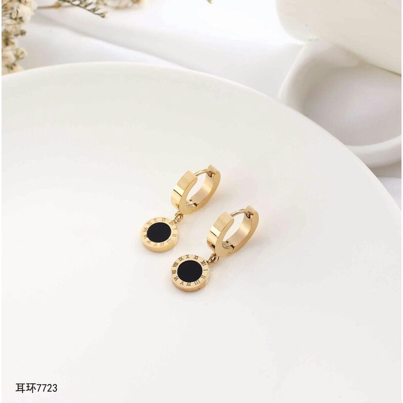 Anting Titanium Anti Karat  Bulgari Warna Gold Chrome Emas 24k