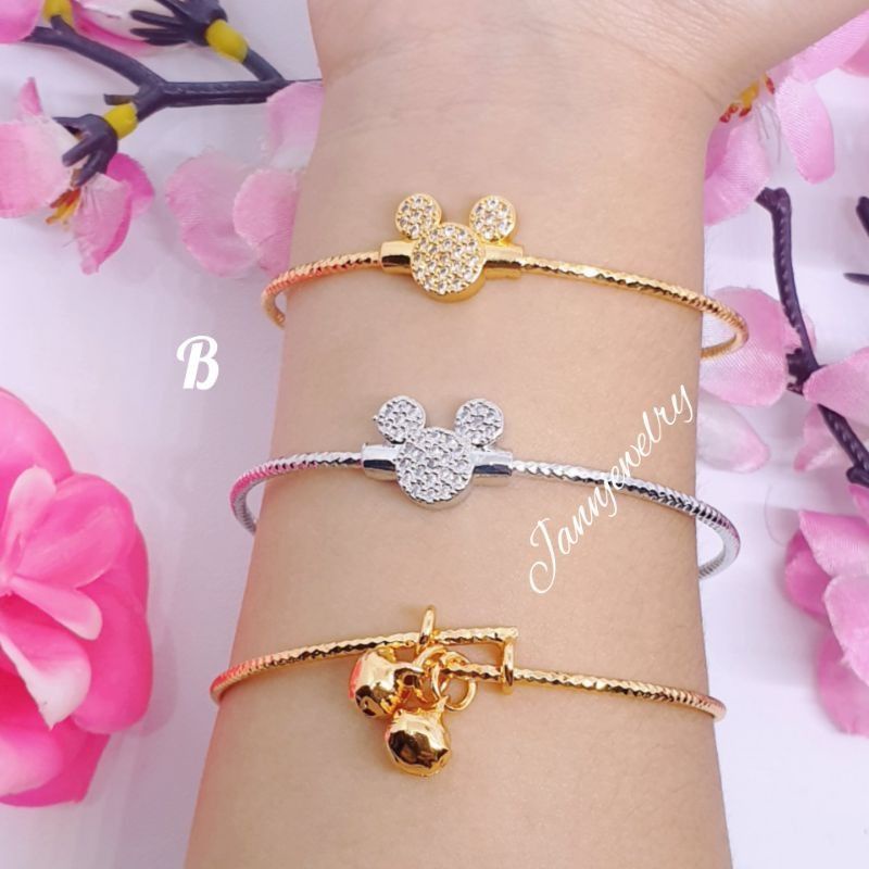 Gelang anak Mickey &amp; kitty fleksibel lapis emas ada bell