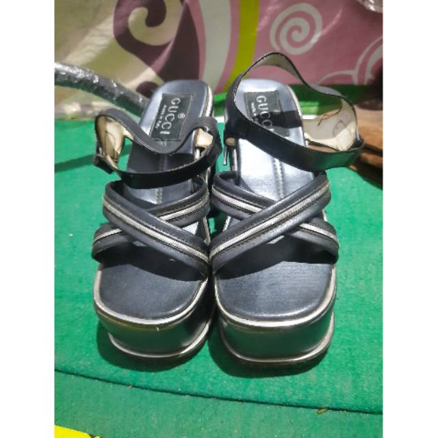 Sepatu heels BRAND GUCCI MADE INI ITALY