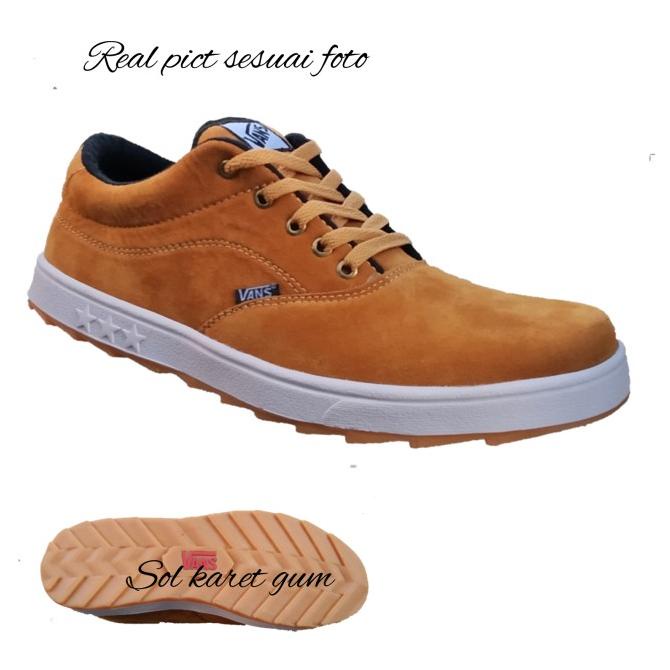 Sepatu Pria Sneakers keren Terbaru Kets Casual coklat