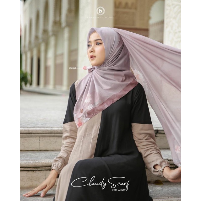 CLOUDY SCARF BY NADHEERA