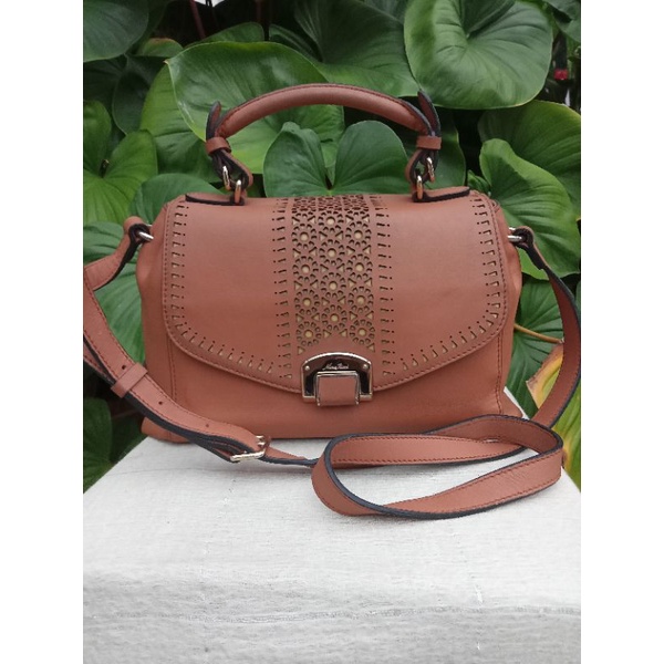 Nina Ricci top handle/sholder/sling bag