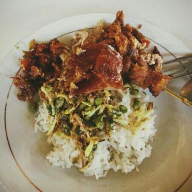 Babi Guling Dobiel Sari Dewi Vacum Frozen