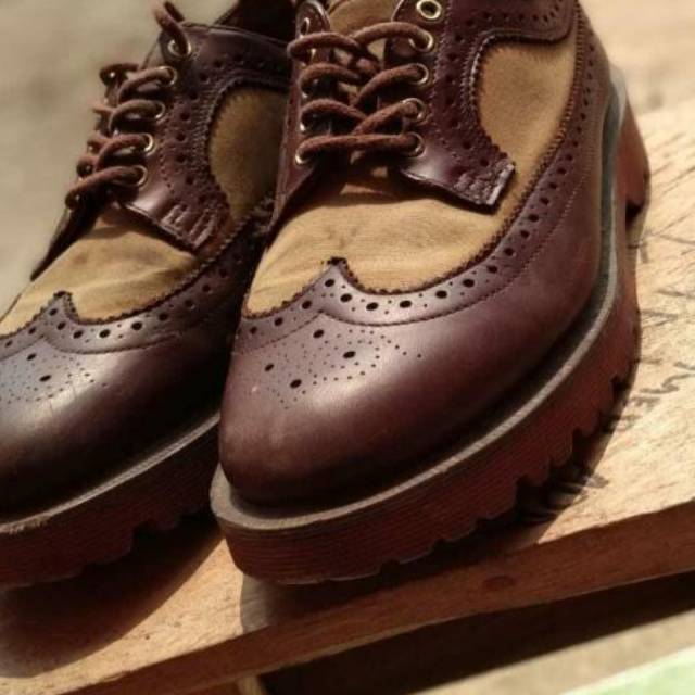 Sepatu wanita dr martens preloved uk4/37