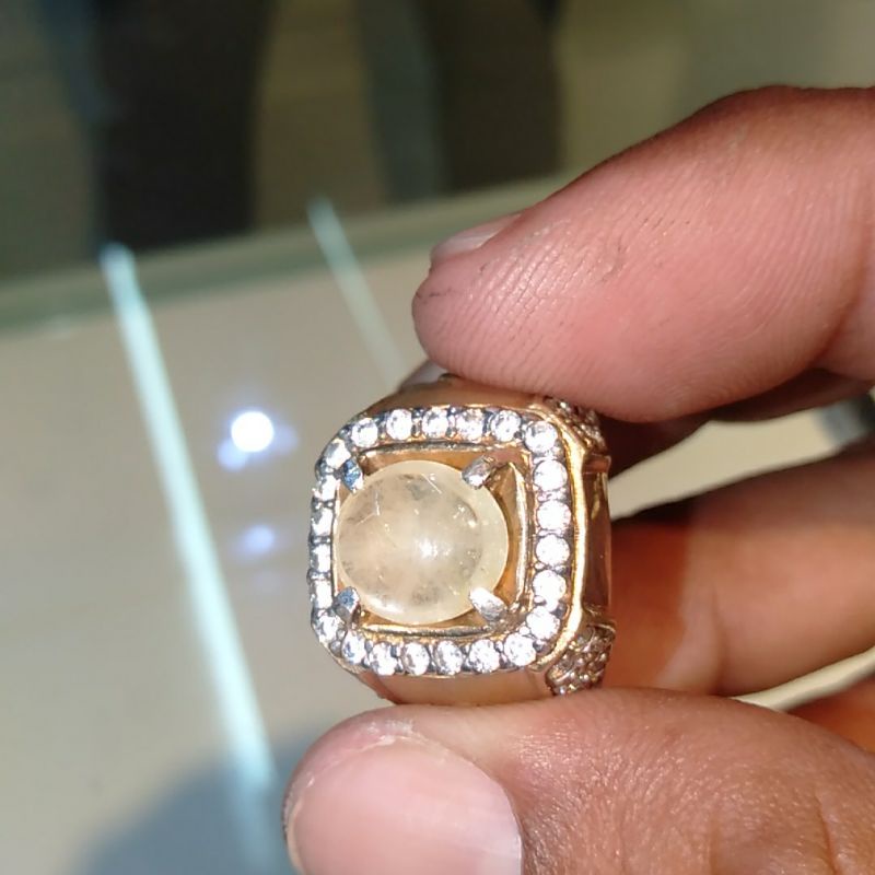 NaturalTrapicheStarYellowSapphire