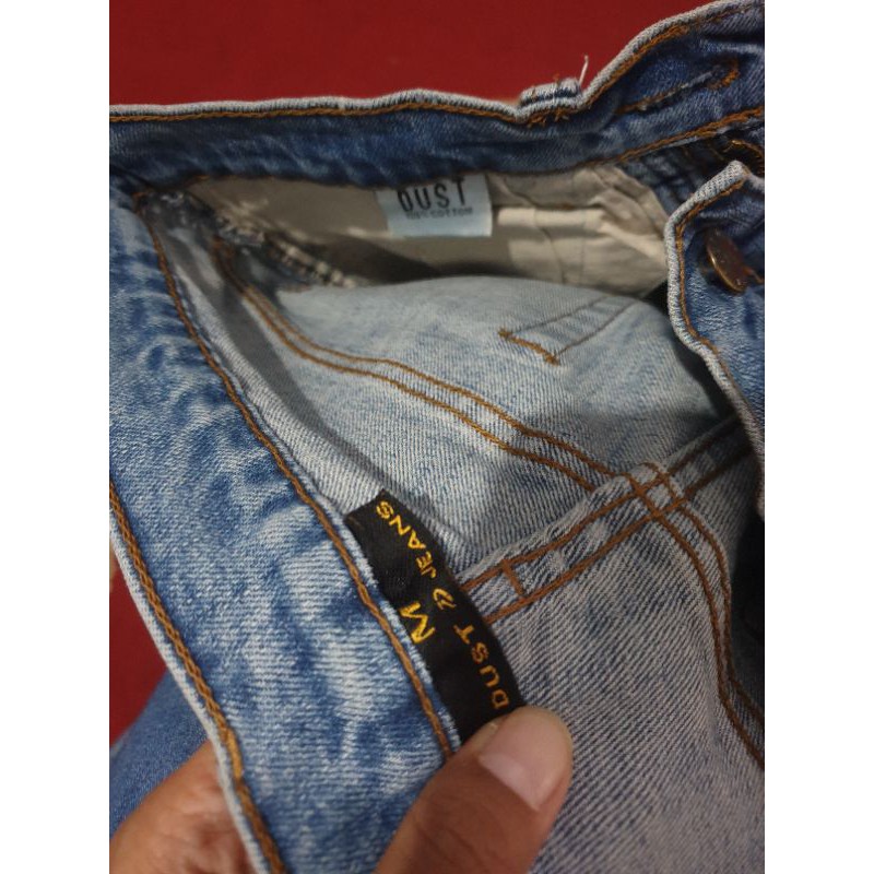 Celana jeans merk DUST