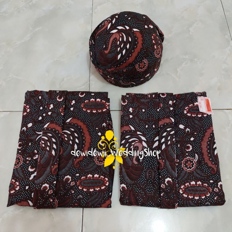 Set Jarik Cewek Cowok + Blangkon, Motif Bebek Kembar